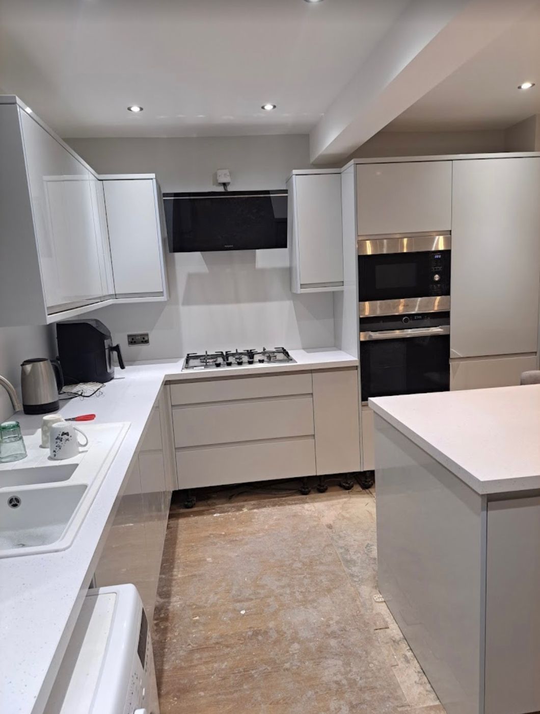 Refreshed kitchen in a vacant rental property ready for re-letting
